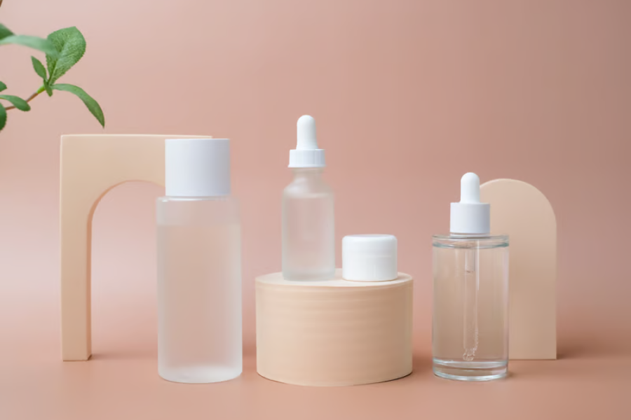 kemasan skincare untuk pengembangan produk brand kosmetik